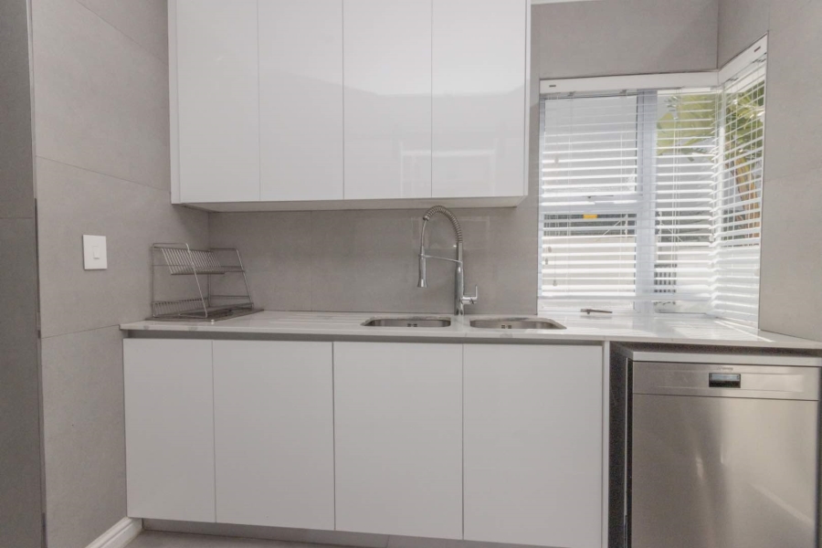 5 Bedroom Property for Sale in Sunset Beach Western Cape